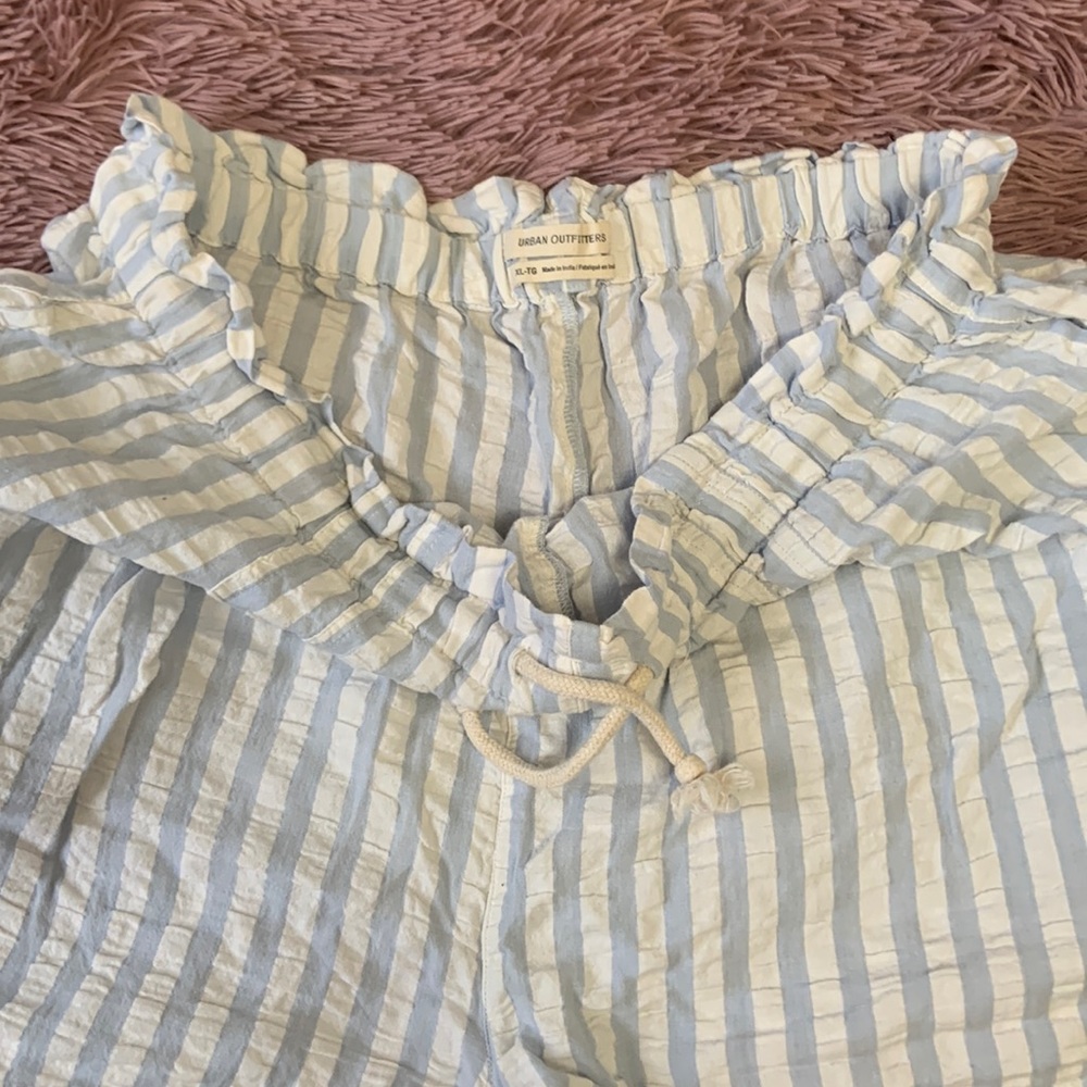 Urban outfitters blue and white striped shorts XL high waist